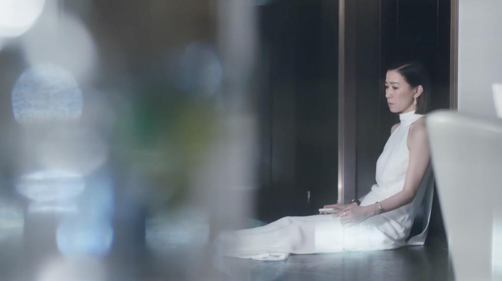 佘诗曼亲自揭秘港女不老传说，一天吃六顿，早晚一片面膜