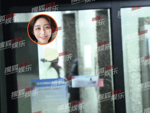 又有新男友了？她也是个恋爱脑？