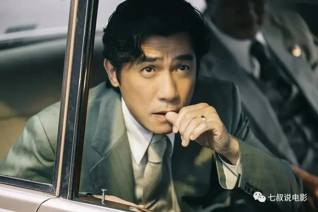 其实，梁朝伟和刘德华都不是《金手指》的真正主角！