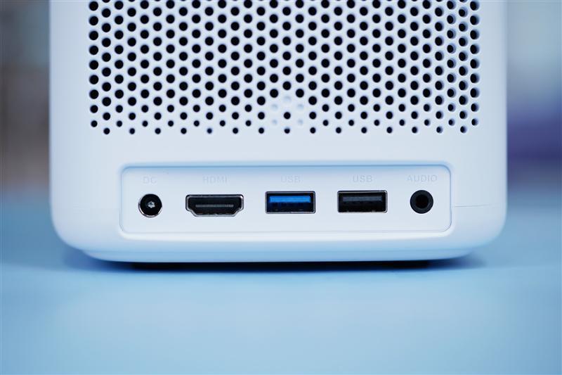 入门级也能流畅看8K 同价位最能打的投影仪！哈趣K2评测