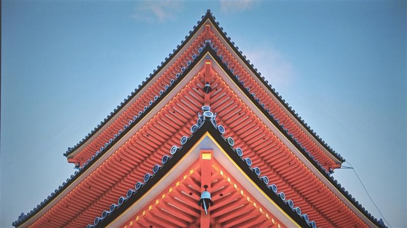 入门级也能流畅看8K 同价位最能打的投影仪！哈趣K2评测