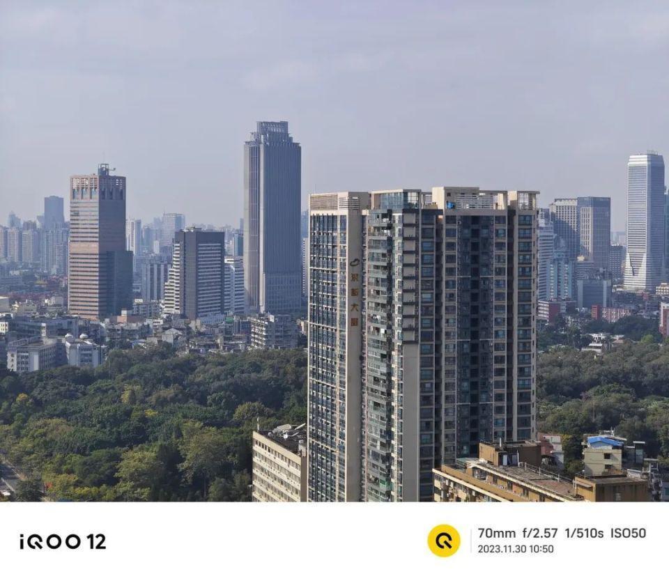 999的旗舰配置！中端机市场要变天了…