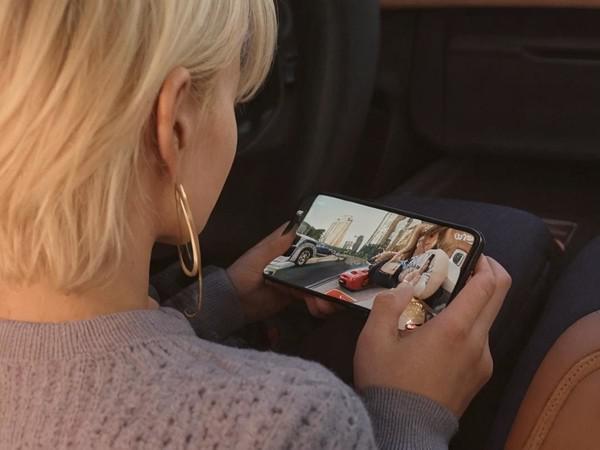 手机屏幕亮度设置错了很伤眼!1分钟告诉你怎么调