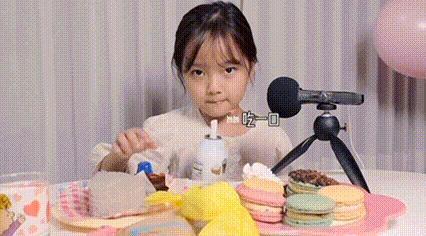 还记得表情包里的权律二吗？这是长残了？
