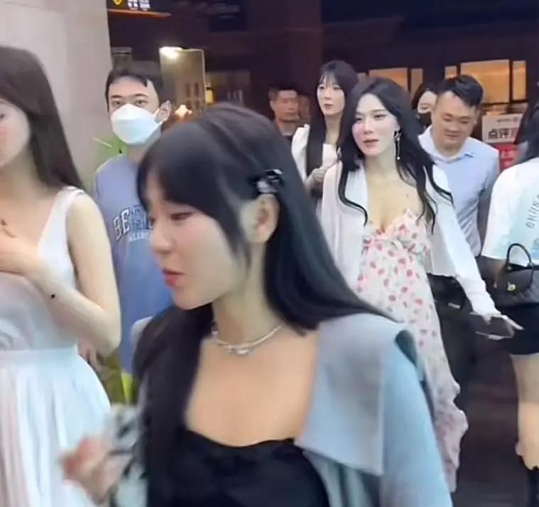 王思聪36岁庆生，超30位网红辣妹齐聚三亚助阵！