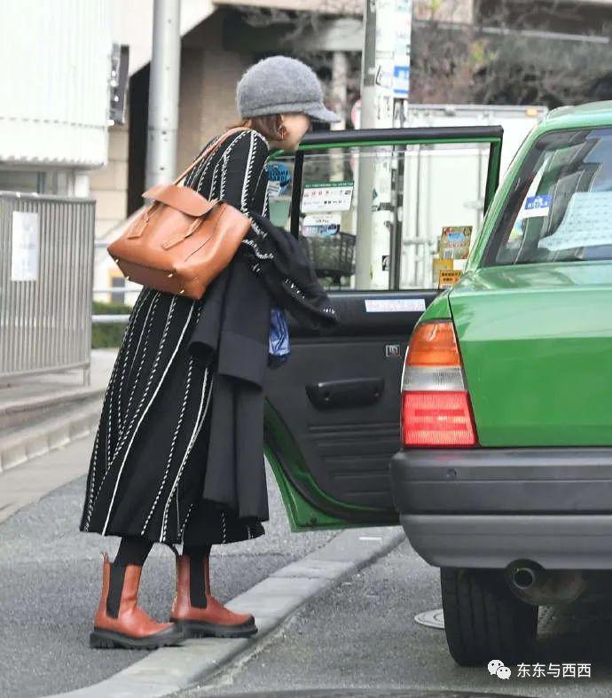 世界美少女要和出轨丑男结婚，这是要换一个火坑跳下去？