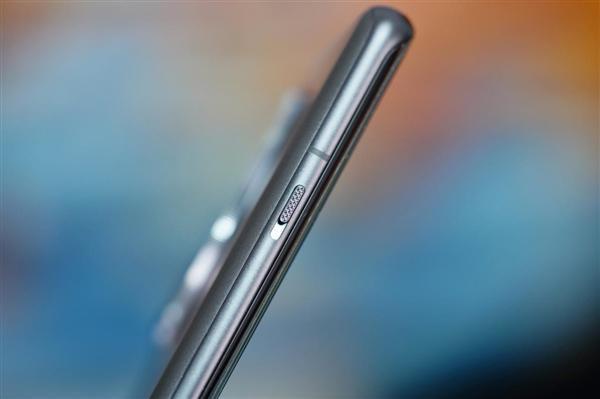 行业顶级1.5K屏幕！一加Ace 3星辰黑图赏