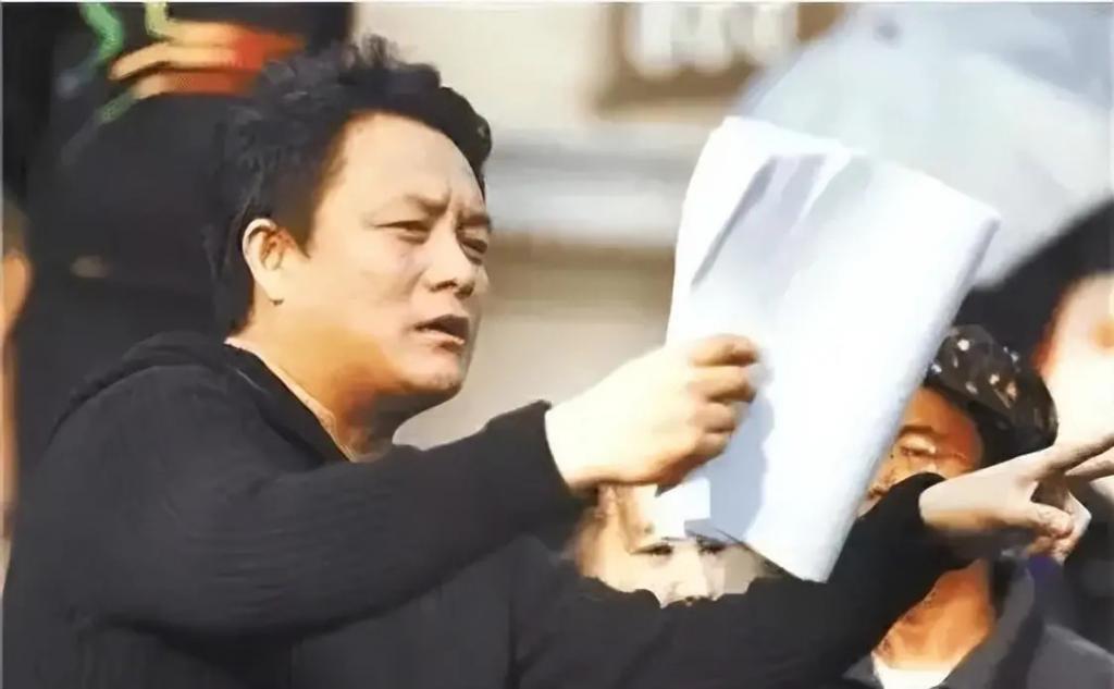 19岁与导演私奔，克服病痛后连生3胎，丈夫用7部剧捧红她