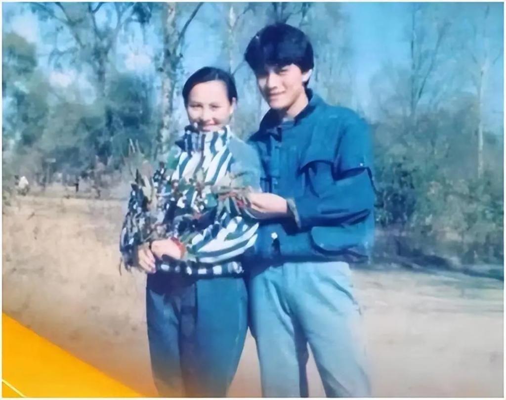 19岁与导演私奔，克服病痛后连生3胎，丈夫用7部剧捧红她