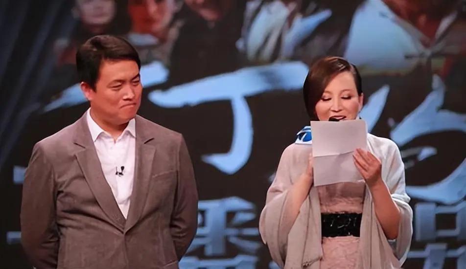 19岁与导演私奔，克服病痛后连生3胎，丈夫用7部剧捧红她