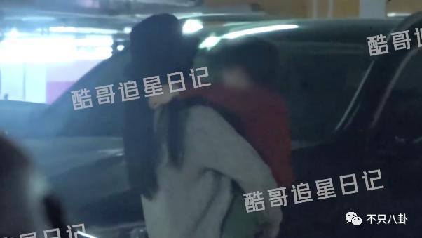 夫妻俩多幸福啊，怎么总是被传离婚呢？