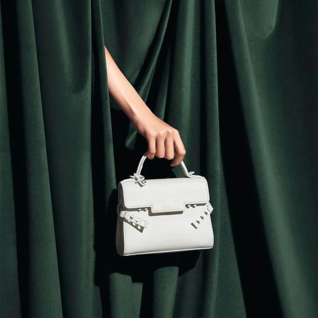 十年了，怎么还没有一部剧超越《来自星星的你》