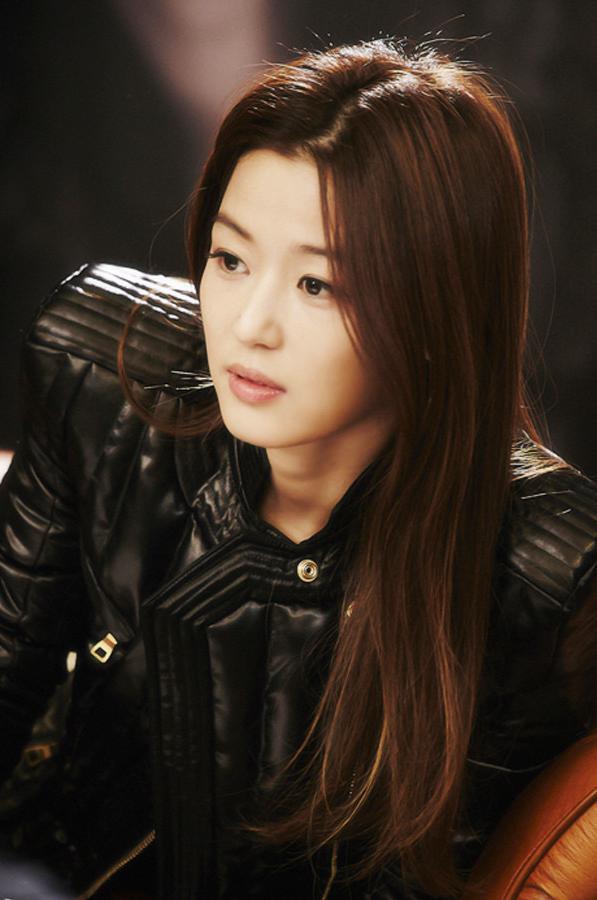 十年了，怎么还没有一部剧超越《来自星星的你》