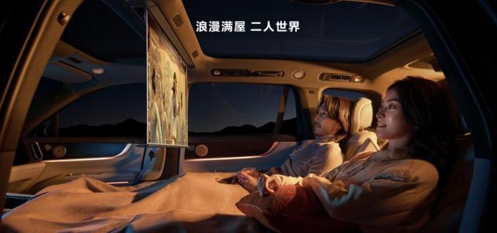 “碰瓷”国产车，特斯拉这回急了？