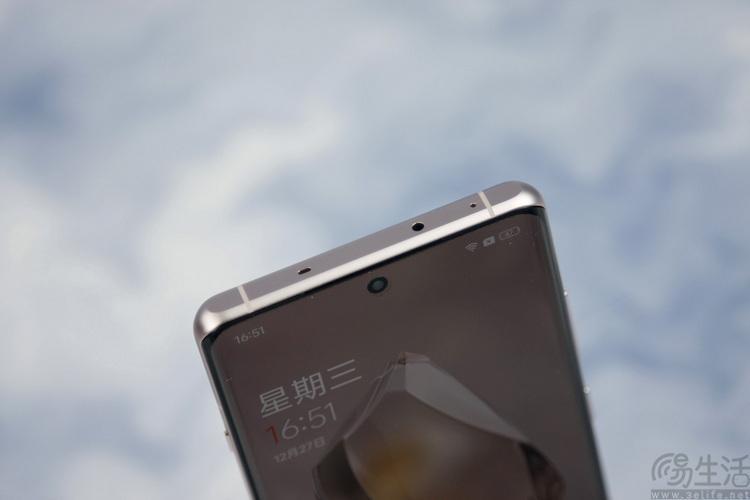 一加Ace3首发评测：全方位堆料、重塑性能机标杆