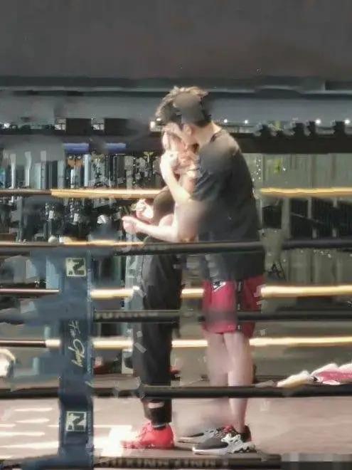 王大陆无缝衔接被指劈腿！他的过往震碎三观