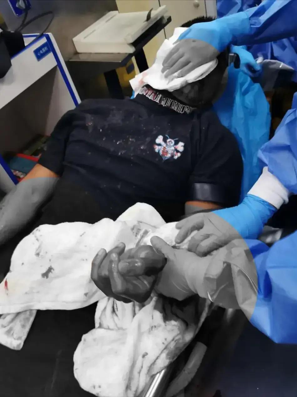 港星黄竣锋被砍案结果公布，凶徒被判10年，动机曝光