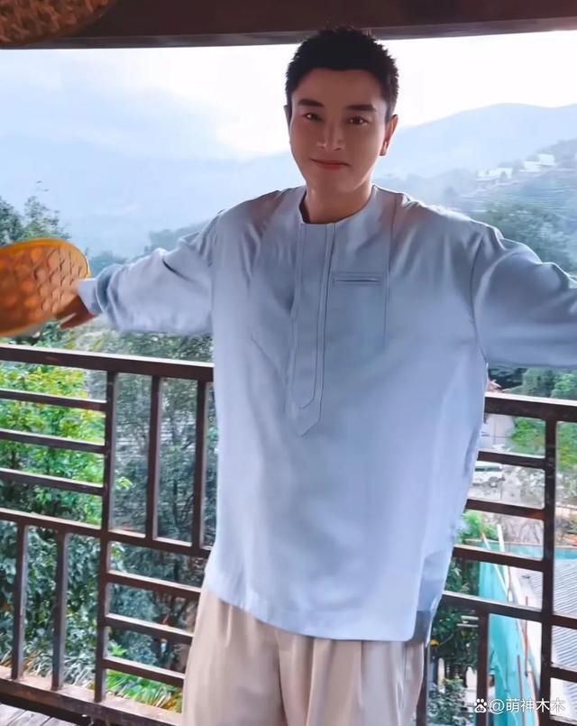 贾乃亮带货捞金，李小璐营销好妈妈人设，甜馨硬刚恶评