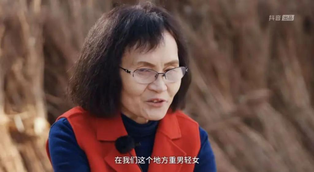 日赚一亿，她怎么还没被捧上神坛