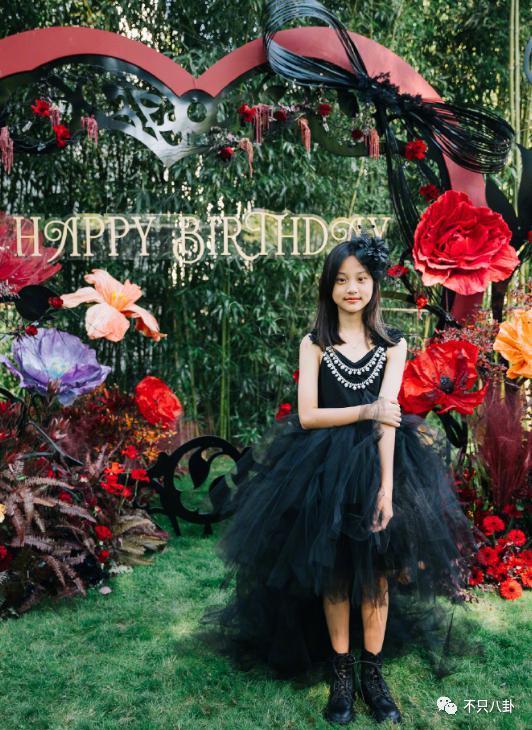 甜馨为李小璐怒怼网友！对小孩子说这样的话也太歹毒了……