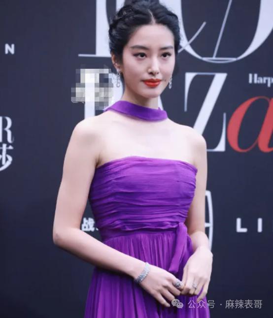 有了新恋情，却让大众很惊讶？