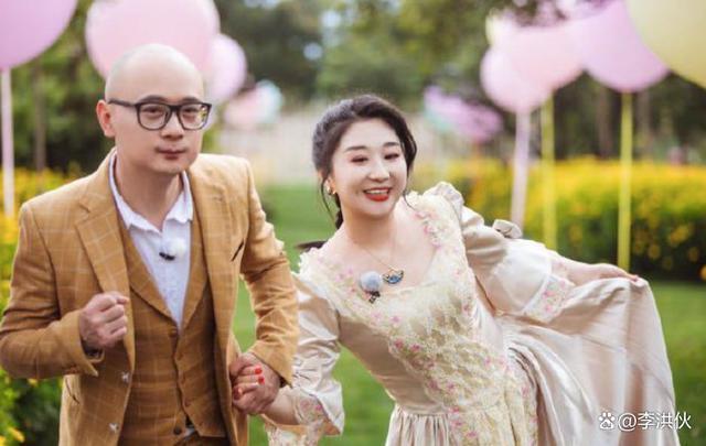 老刘发离婚声明为傅首尔挽回形象，两人仍有1家关联公司