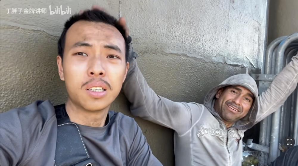 “丁胖子金牌讲师”与美国底层残酷物语