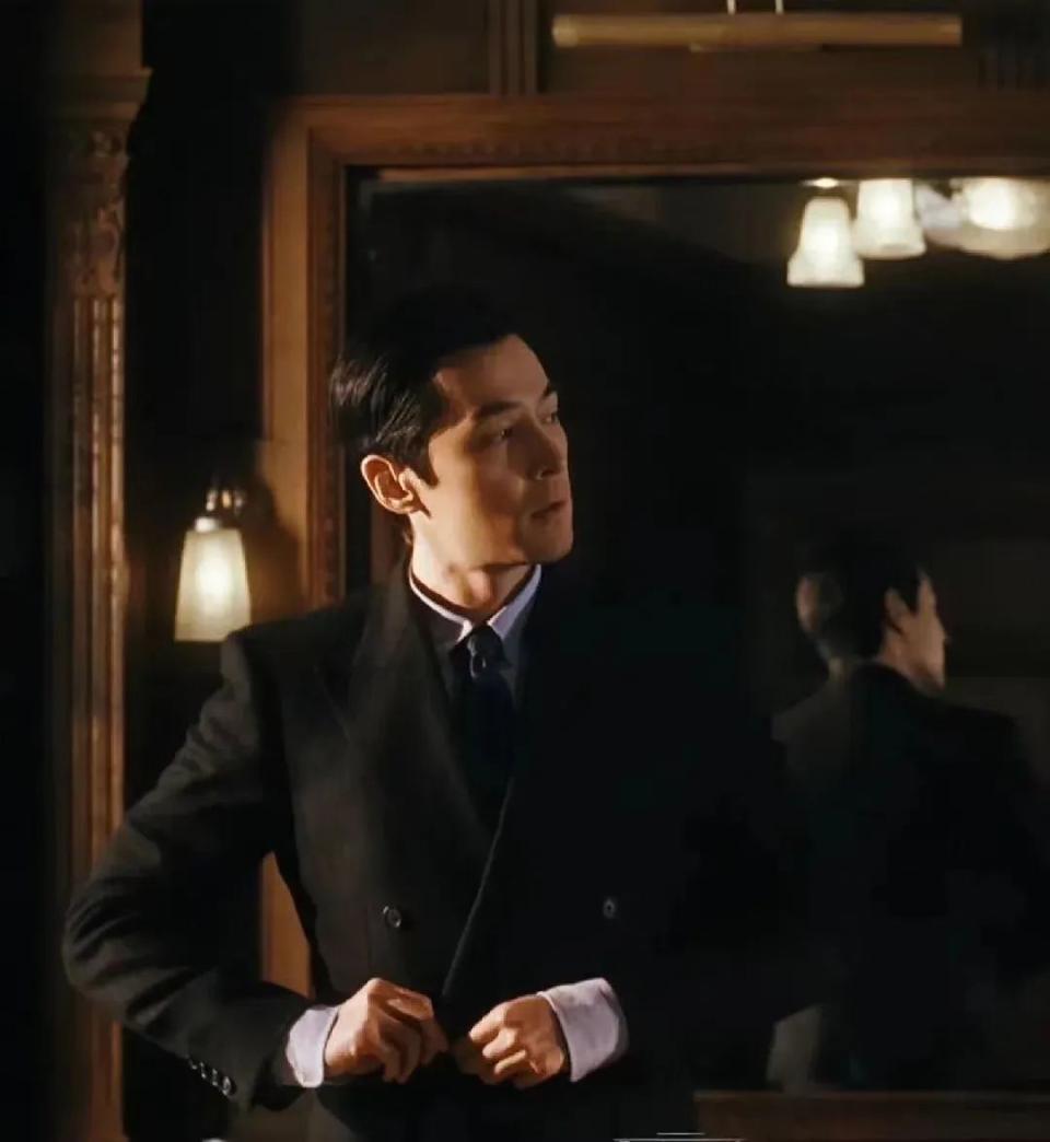 胡歌西装火了，观众打爆裁缝铺电话…这部剧是带货神器？