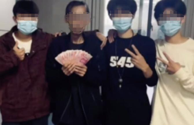 4.抖音网红的炸裂吃相，粉碎了我的良心