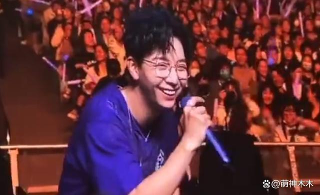 胡夏女友疑似金晨？两人互动细节被扒，男方曾自曝暗恋某艺人