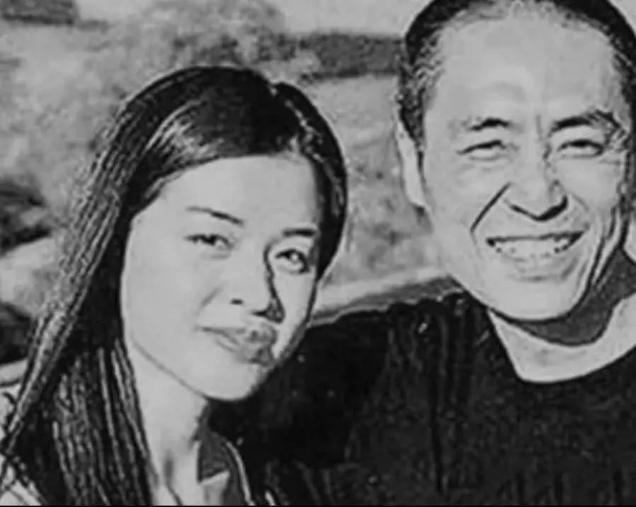 张末：两次目睹父亲张艺谋移情，母亲的悲剧在自己身上重演