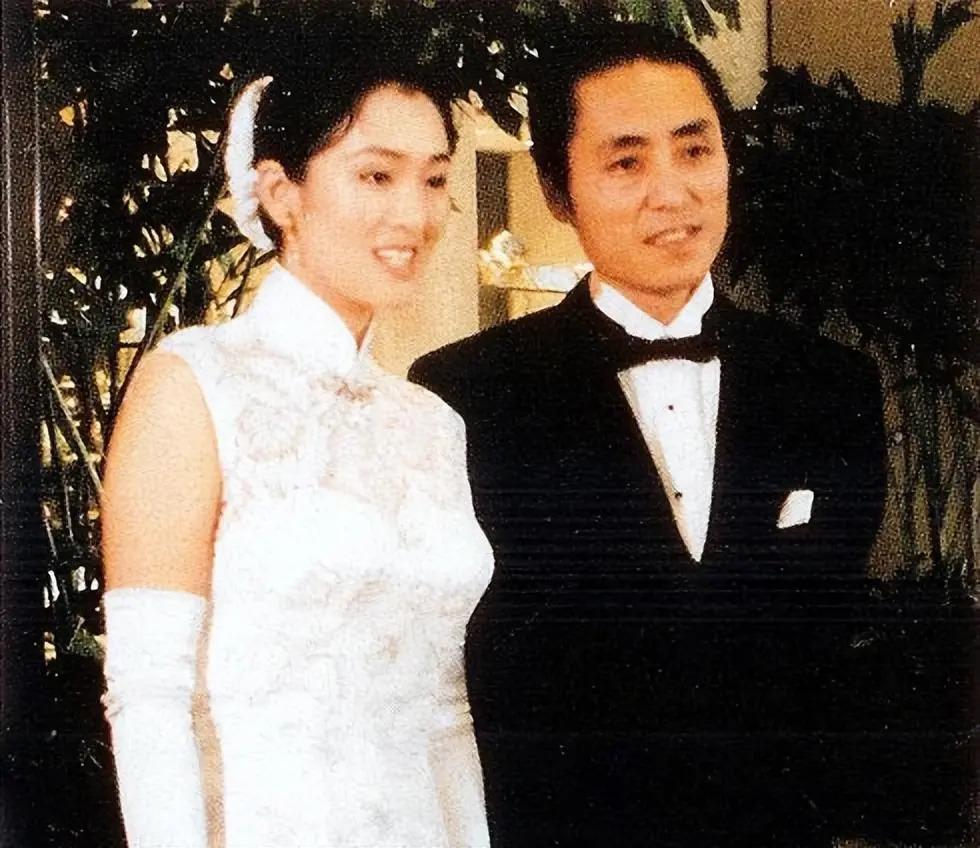 张末：两次目睹父亲张艺谋移情，母亲的悲剧在自己身上重演