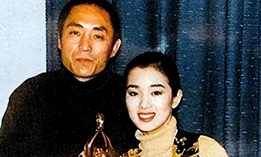 张末：两次目睹父亲张艺谋移情，母亲的悲剧在自己身上重演