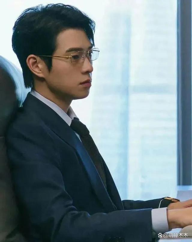 魏大勋三登春晚，穿千元外套独自彩排，或将参与歌舞类节目