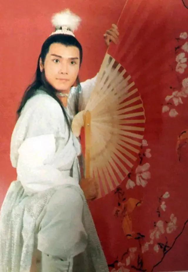 痴情种伍卫国：与刘晓庆分开后不拍戏不结婚，如今怎样了