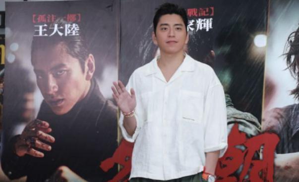 不是吧？？什么时候分手的？！