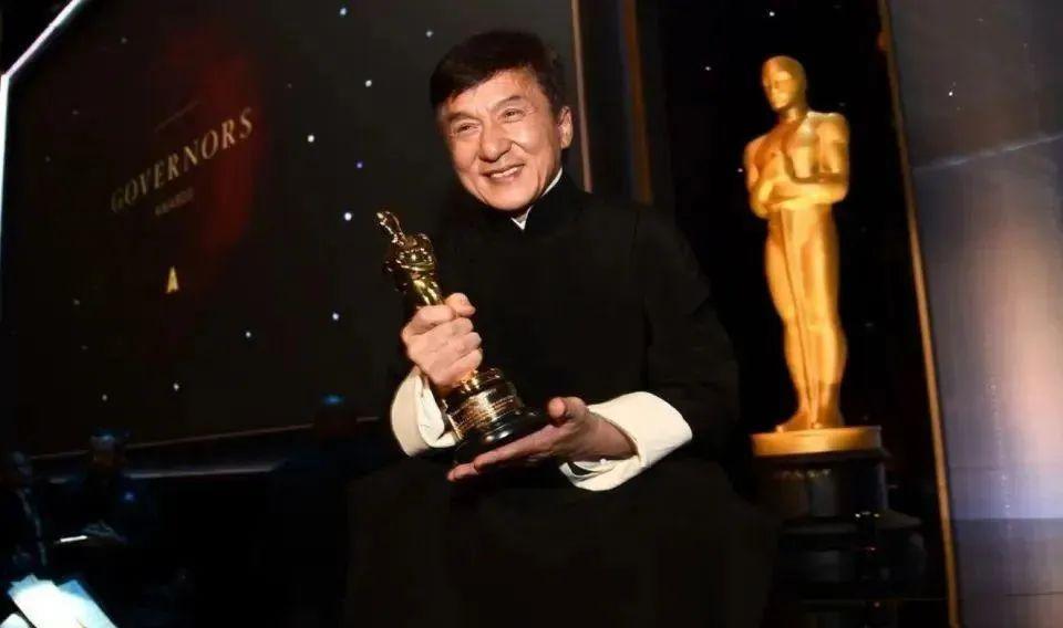 王宝强被骗无钱交税，成龙都需圈内大佬保护，盘点贵圈无良经纪人