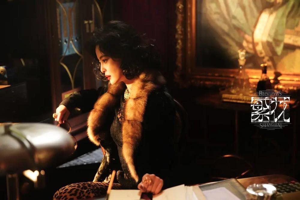 同样演“冷美人”，37岁辛芷蕾与48岁林熙蕾对比，谁更有味道