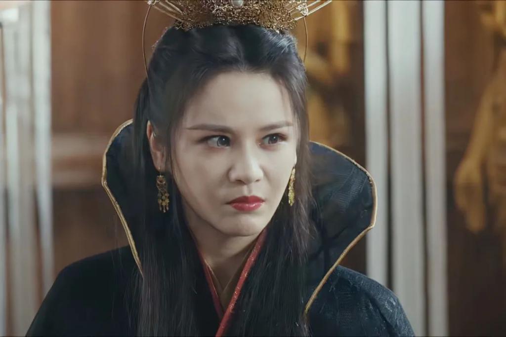 好家伙！王晶拍《笑傲江湖》就算了，还请来张雨绮演东方不败