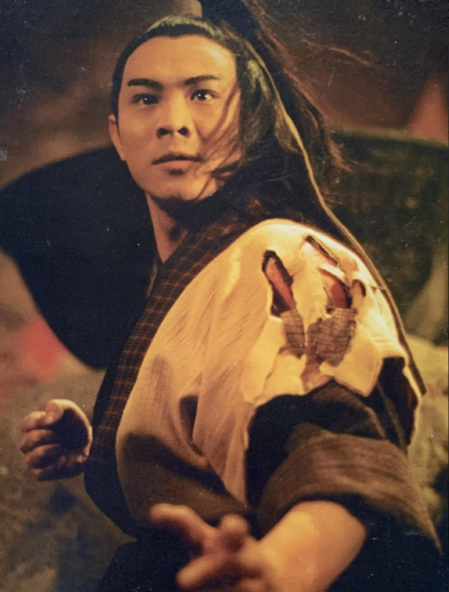 好家伙！王晶拍《笑傲江湖》就算了，还请来张雨绮演东方不败