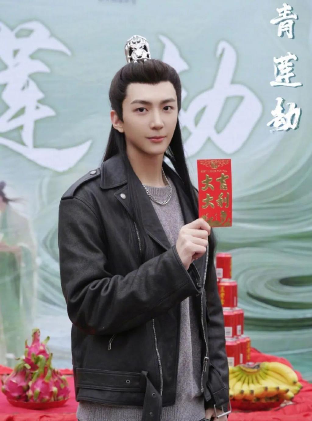 还记得洪欣的女儿吗？10岁的她完美继承妈妈美貌！