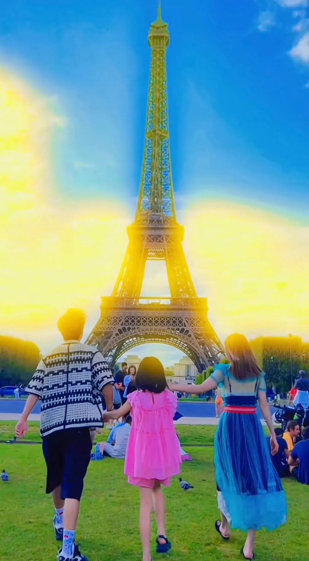 还记得洪欣的女儿吗？10岁的她完美继承妈妈美貌！