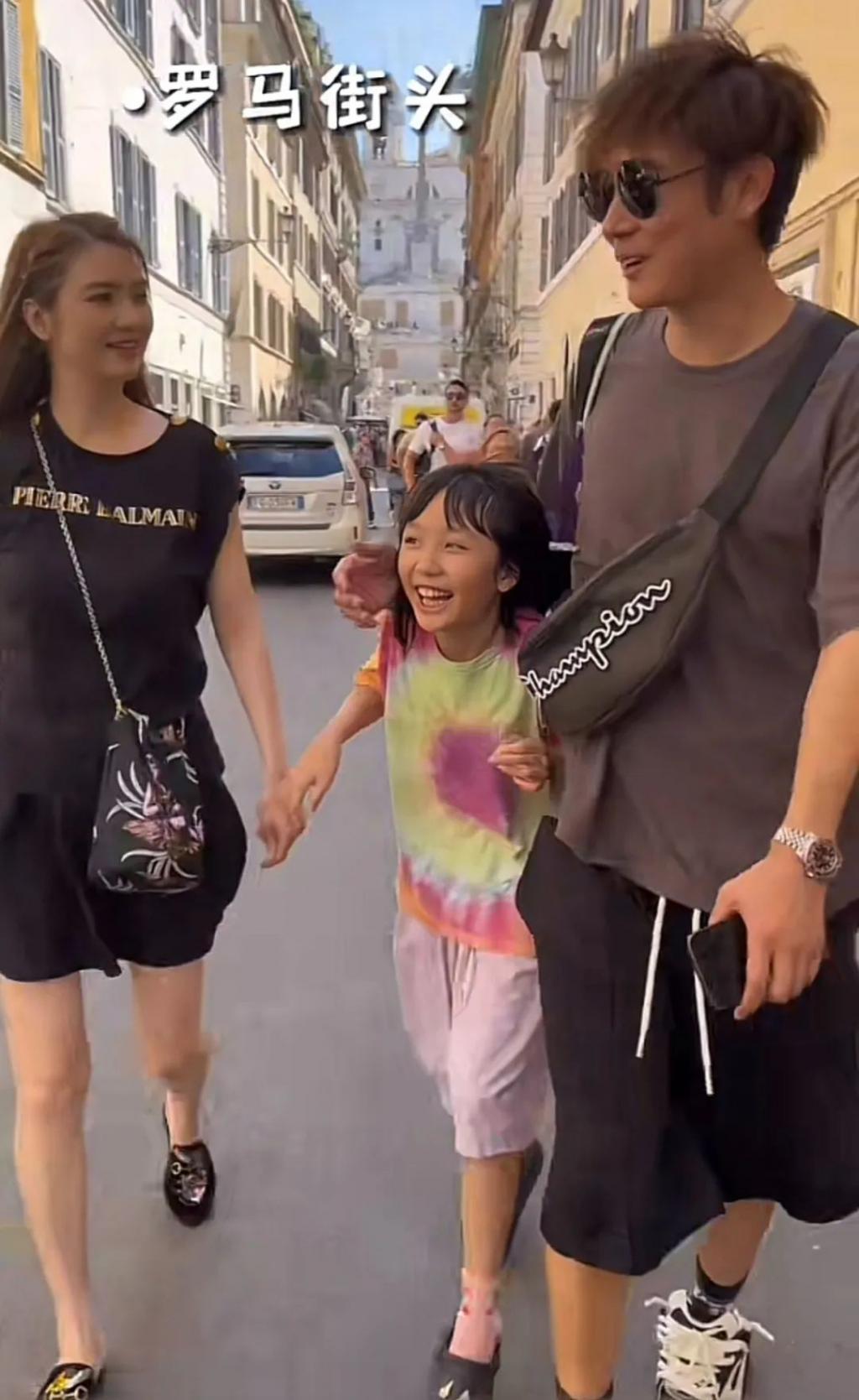 还记得洪欣的女儿吗？10岁的她完美继承妈妈美貌！