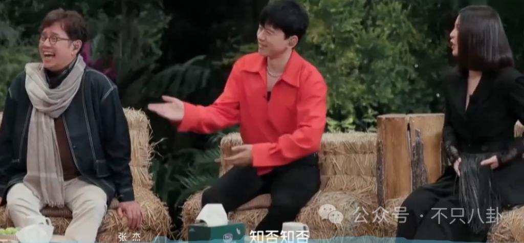 有女友还要立暗恋女星人设？他这是在干什么？