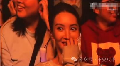 有女友还要立暗恋女星人设？他这是在干什么？