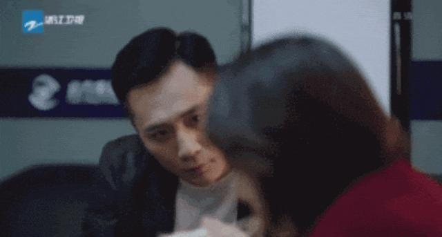 全剧没有一场吻戏，却让观众相信是真爱，不比尬吻香吗