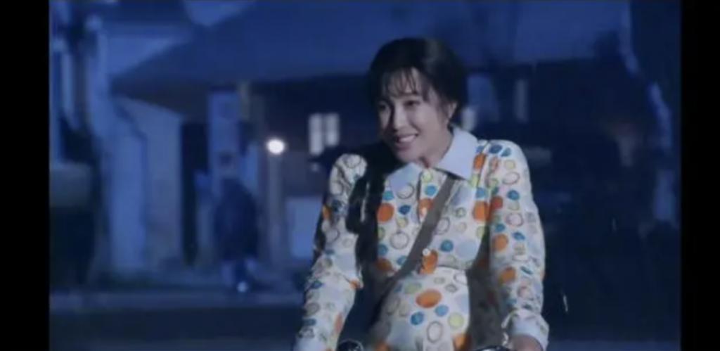 刘晓庆71岁演少女，她42岁就演妈妈了，颜值还吊打女主