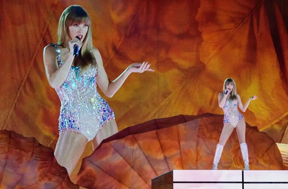 “霉霉”改变了演唱会，也改变了电影