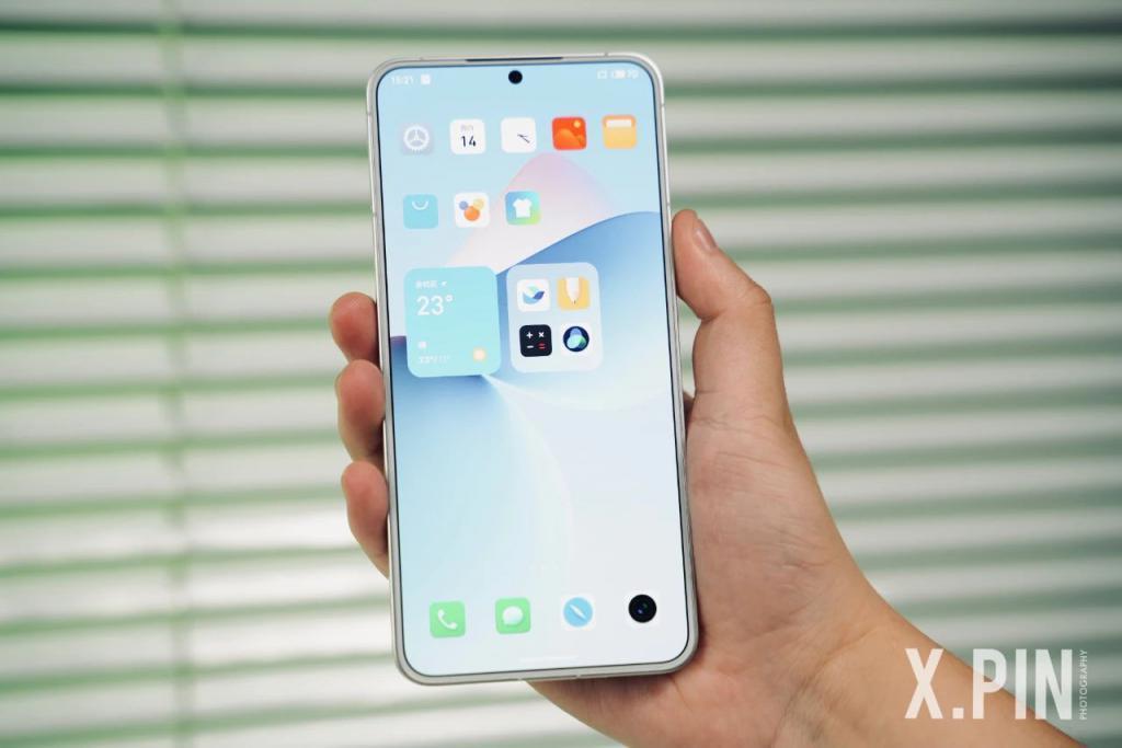 如果手机市场不那么卷，魅族21会是一台好手机。