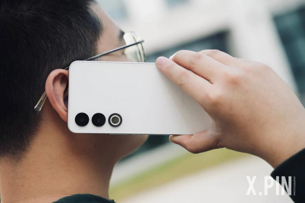 如果手机市场不那么卷，魅族21会是一台好手机。